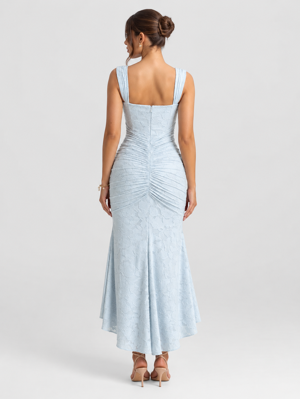 Vestido Ziva de Cintura Esculpida